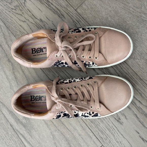 Born Tennis Shoes - Picture 3 of 13